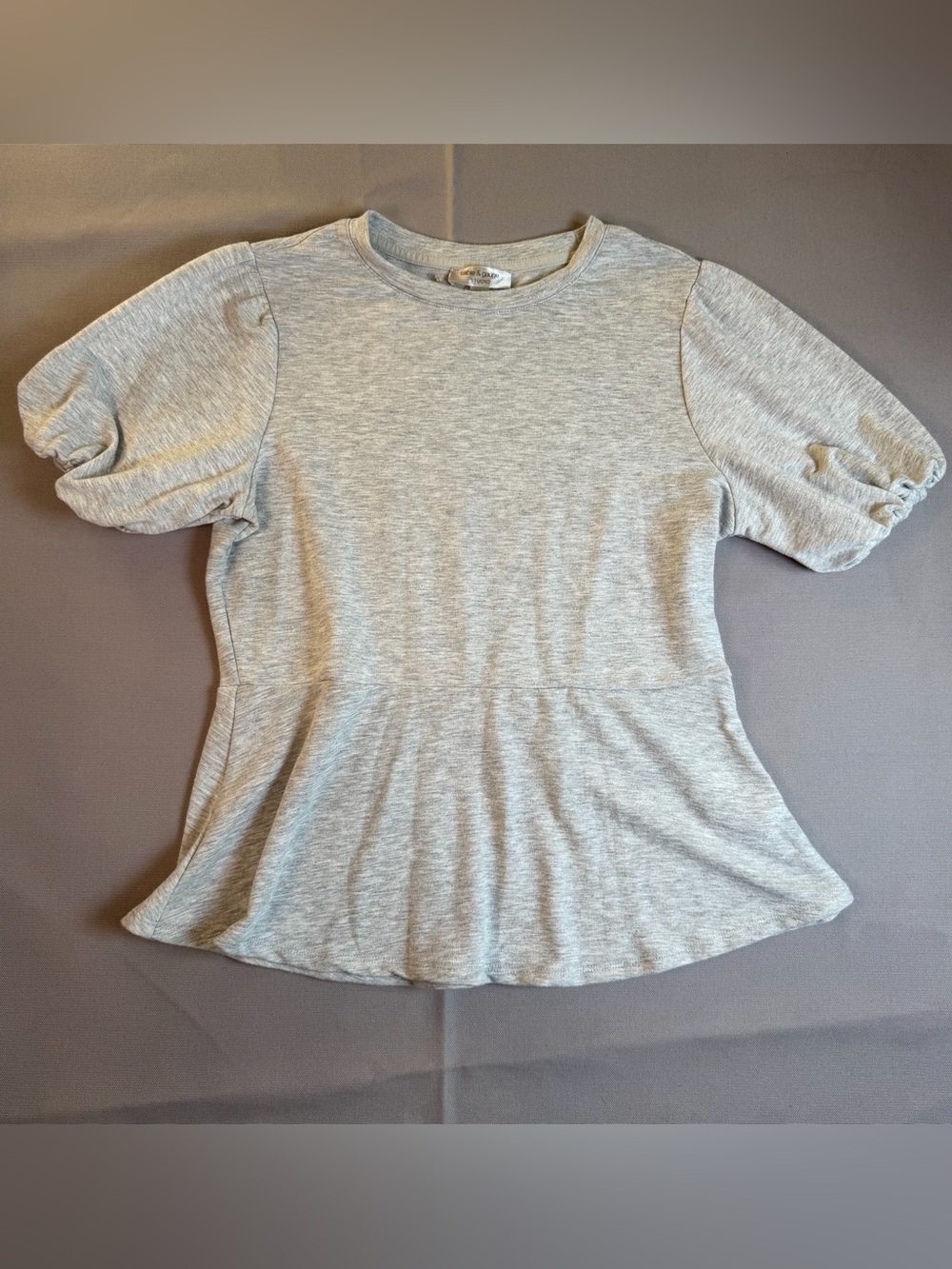Women’s szS Heather Gray Short Puff Sleeve Peplum Waist Top Soft Stretch